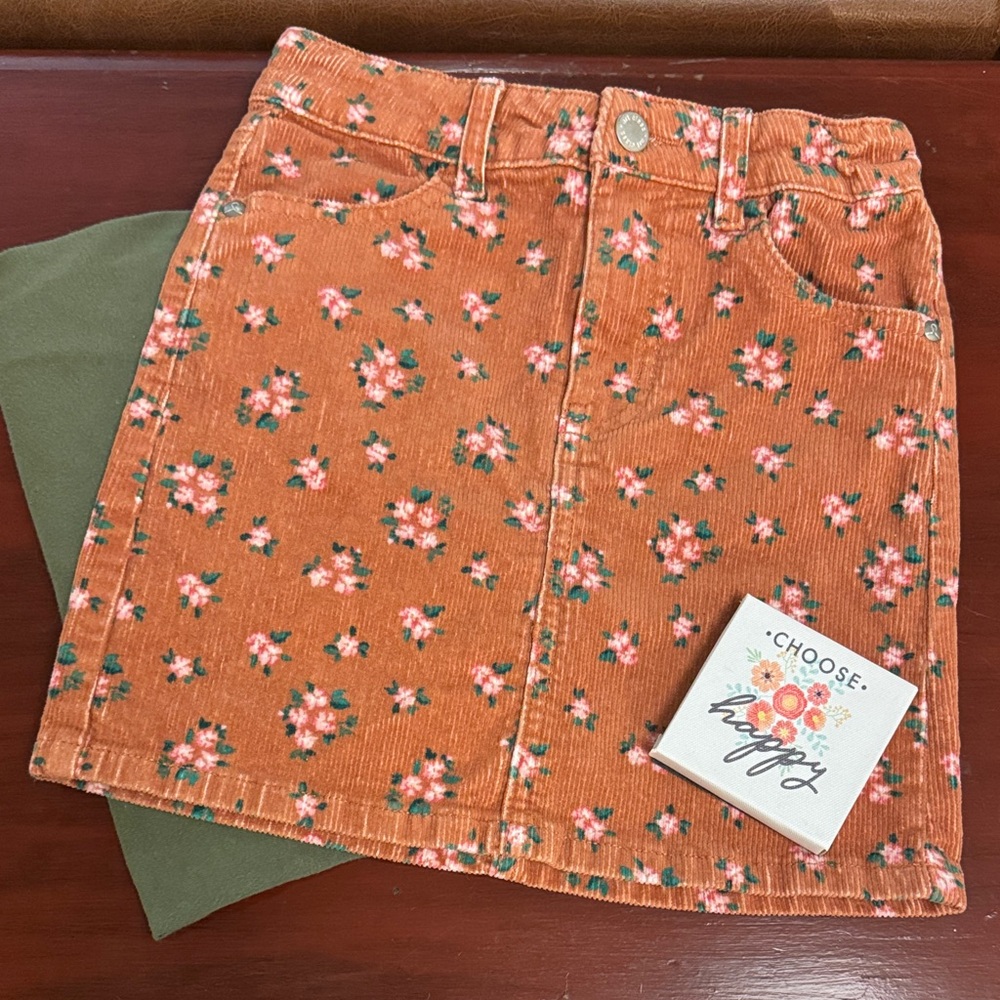 Girls Art Class brand floral corduroy skirt. Perfect used condition. Size M 7/8.